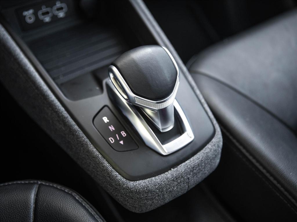 Renault Zoe r135 135pk intens automaat | soh 95% |navigatie | camera | park