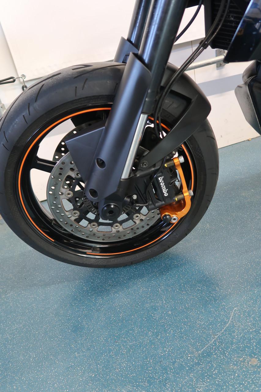 KTM 990 Supermoto R 2012 in nieuwstaat