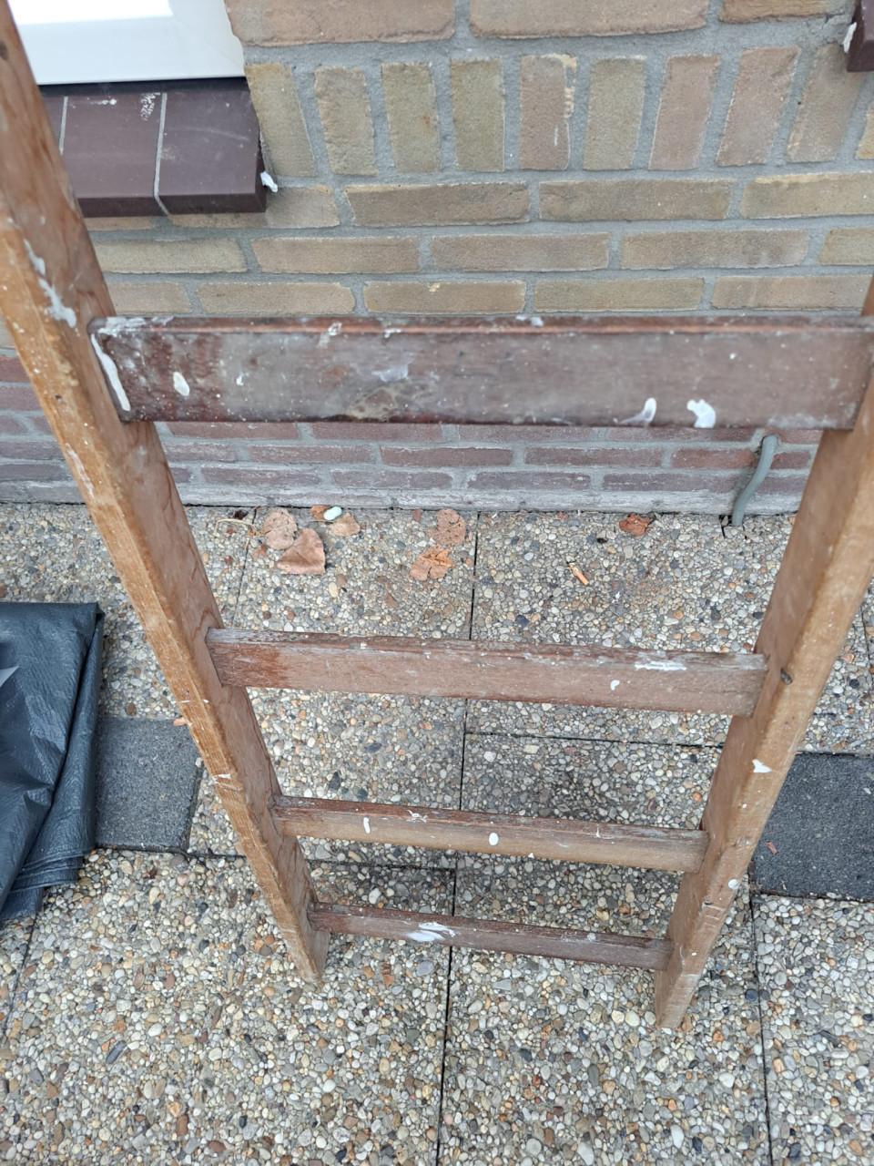 Te koop houten ladder