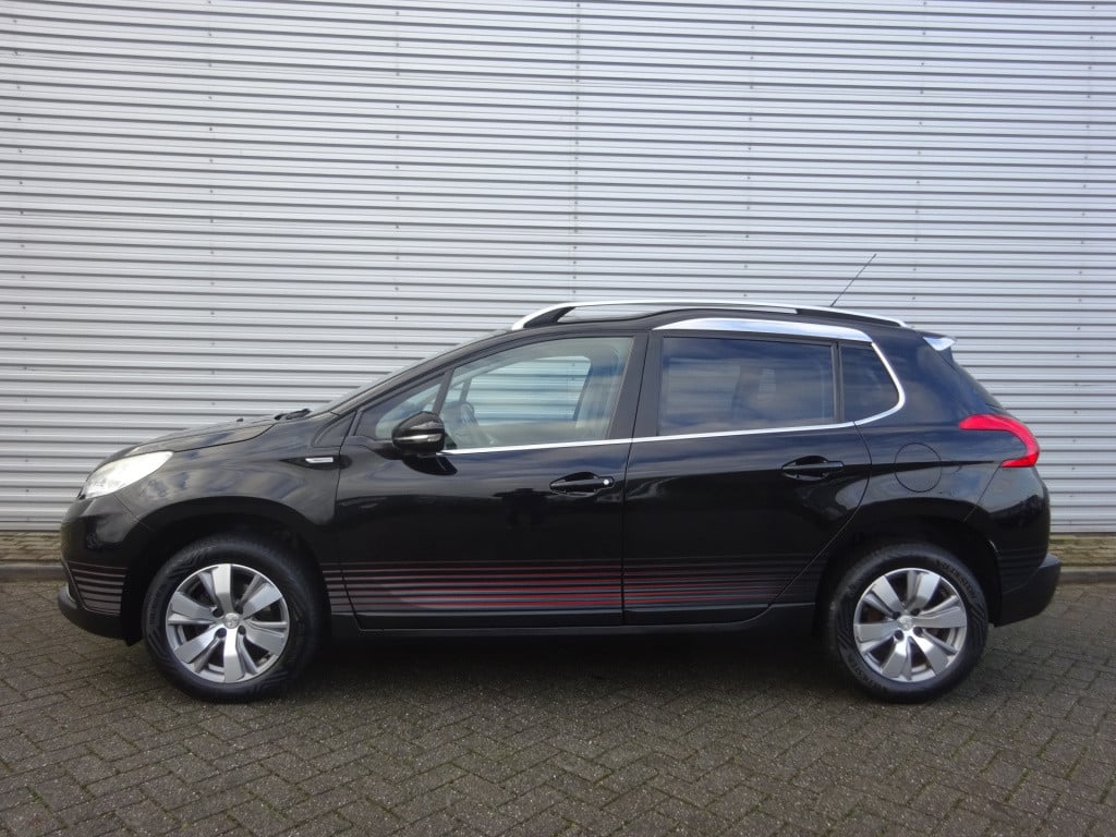 Peugeot 2008 1.2 puretech urban cross airco / navi / cruise / parkeers. / n