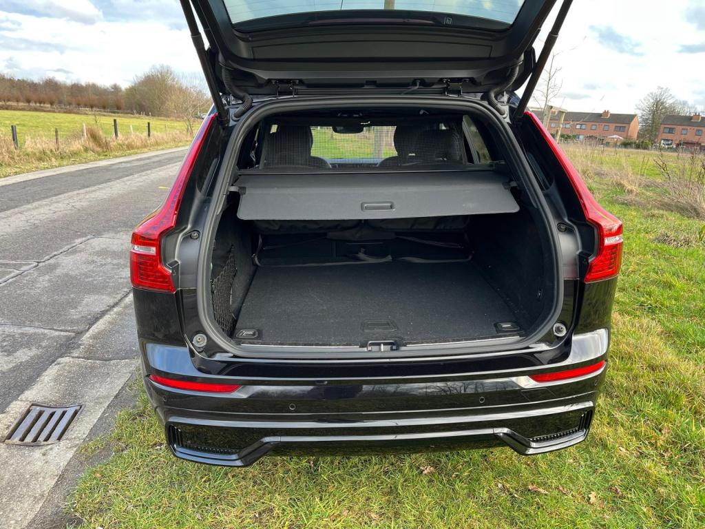 Volvo XC60 2.0 t6 plug-in hybrid awd plus black edition