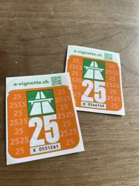 2 x Zwitserland vignet