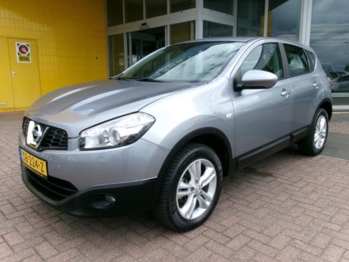 Nissan Qashqai 1.6 acenta airco, nav., camera, trekhaak, pdc