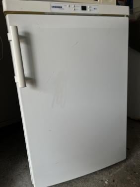 Liebherr LowFrost vrieskast 85x61 cm. 4 laden 110L