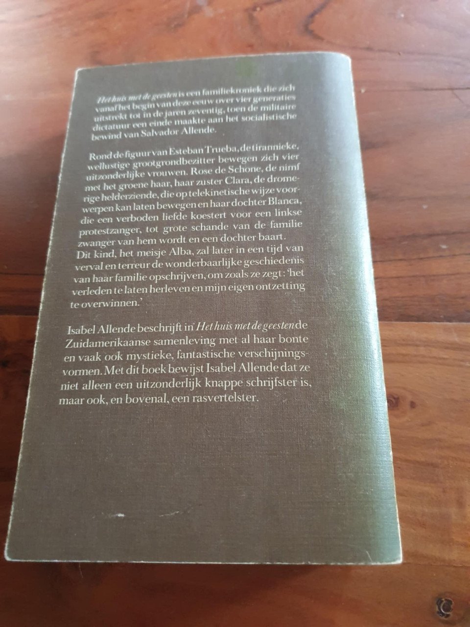 Isabel Allende - Het huis met de geesten