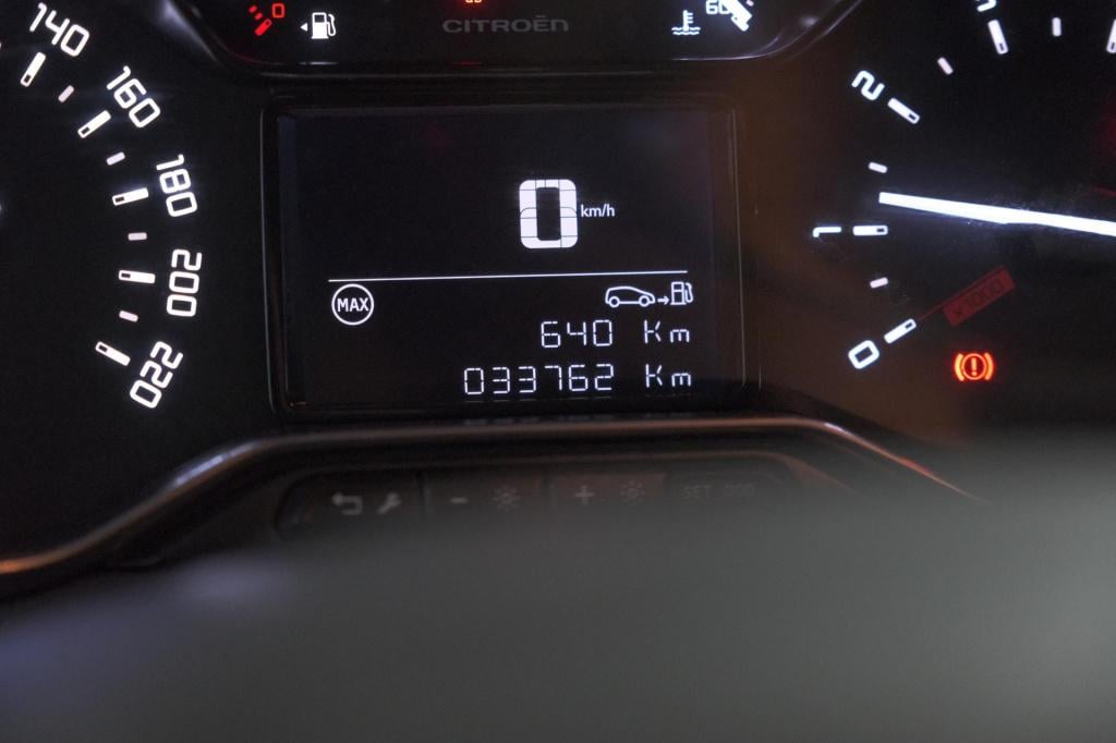 Citroen C3 puretech 83 max | camera | stoelverwarming | navigatie | parkeer