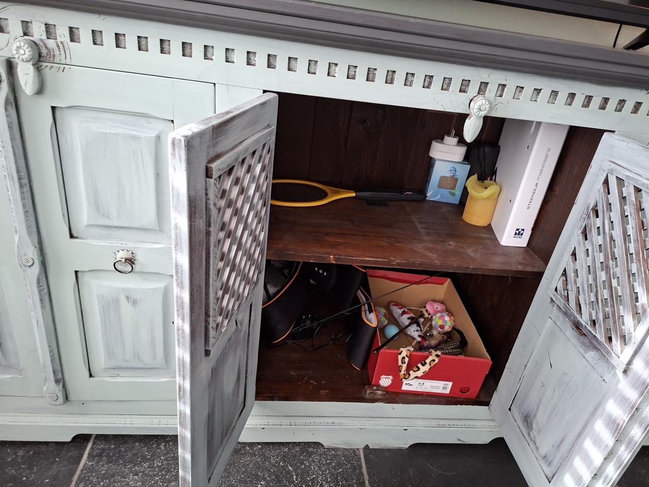 Dressoir vintage prachtig amper gebruikt