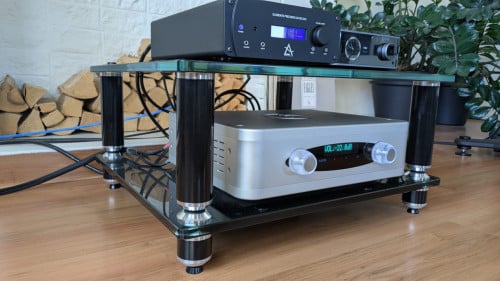Norstone Stabbl hifimeubel / rack (gedeelte)