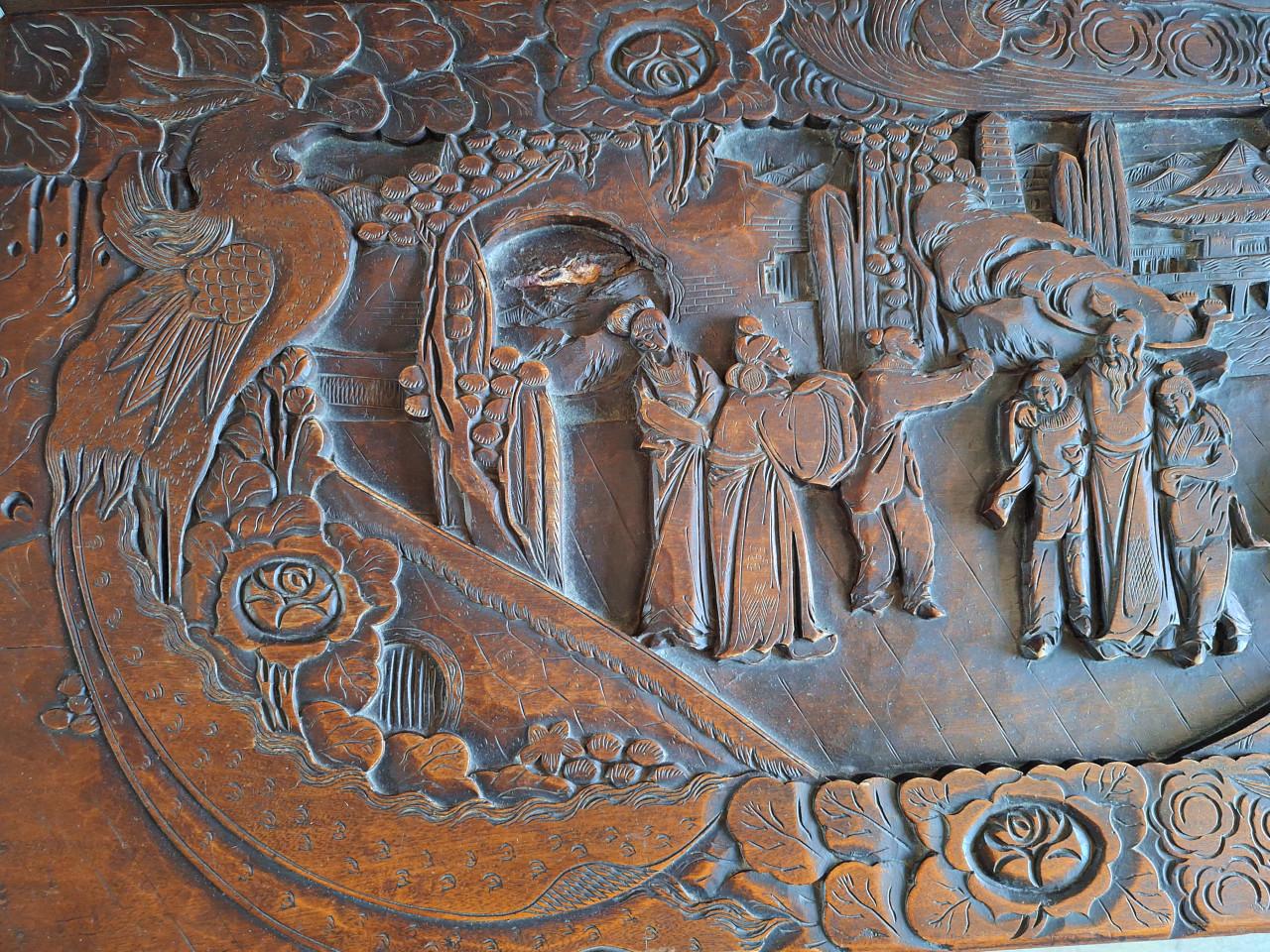 Dekenkist houtsnijwerk