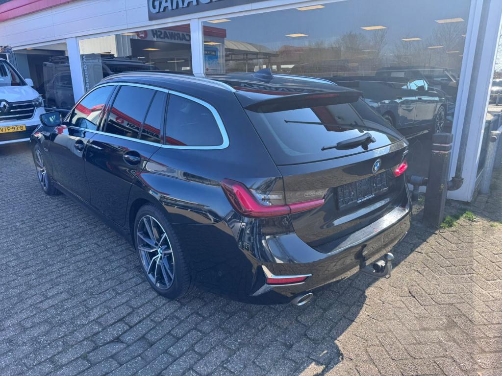 BMW 3-serie touring 330e high executive