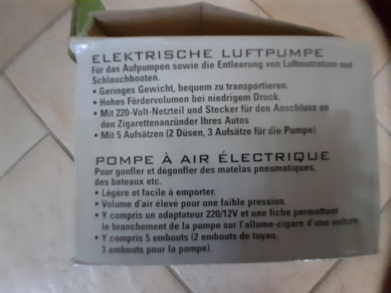 Elektrische luchtpomp (voor dingen op te pompen zoals luchtbed) z.g.a.n.