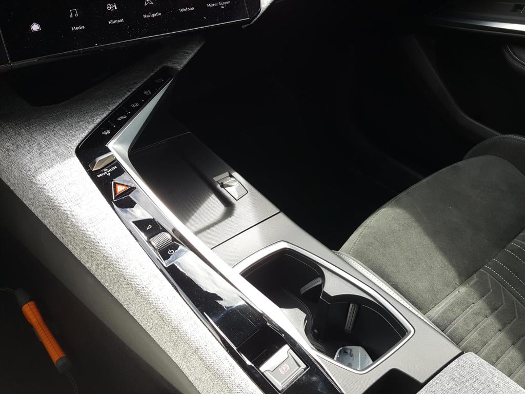 Peugeot 3008 gt 1.2 hybrid(mild) 136pk automaat navi | apple carplay & andr