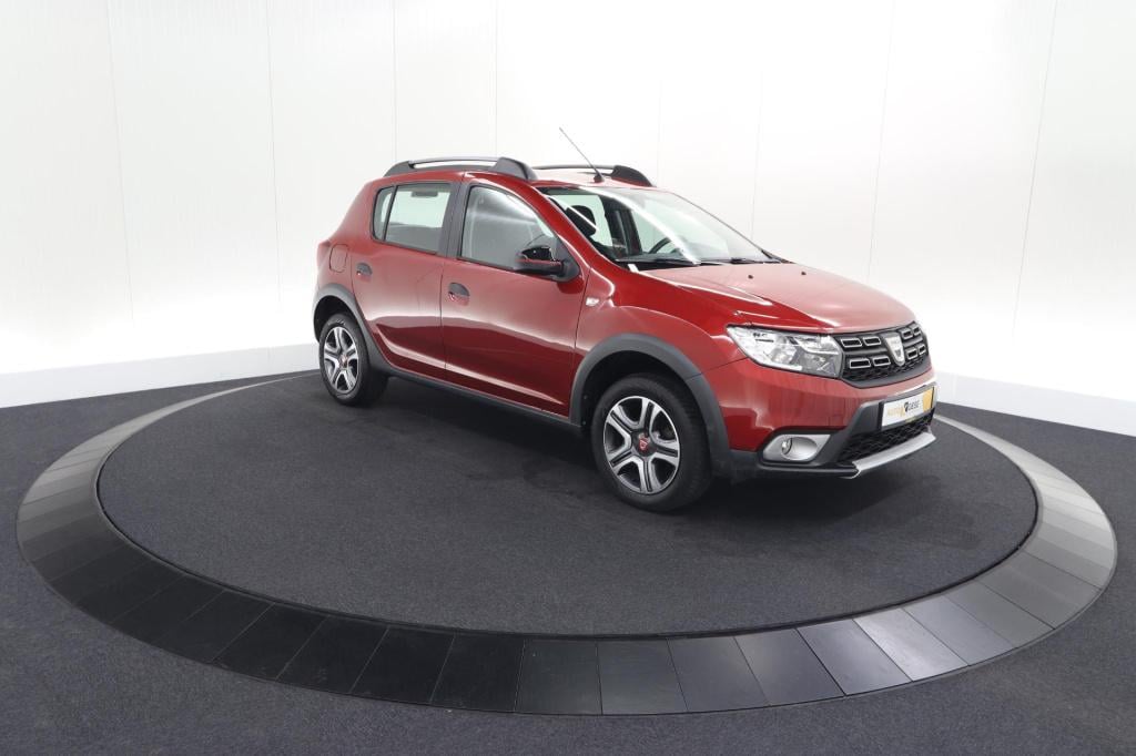 Dacia Sandero tce 90 tech road | trekhaak | navigatie | parkeersensoren