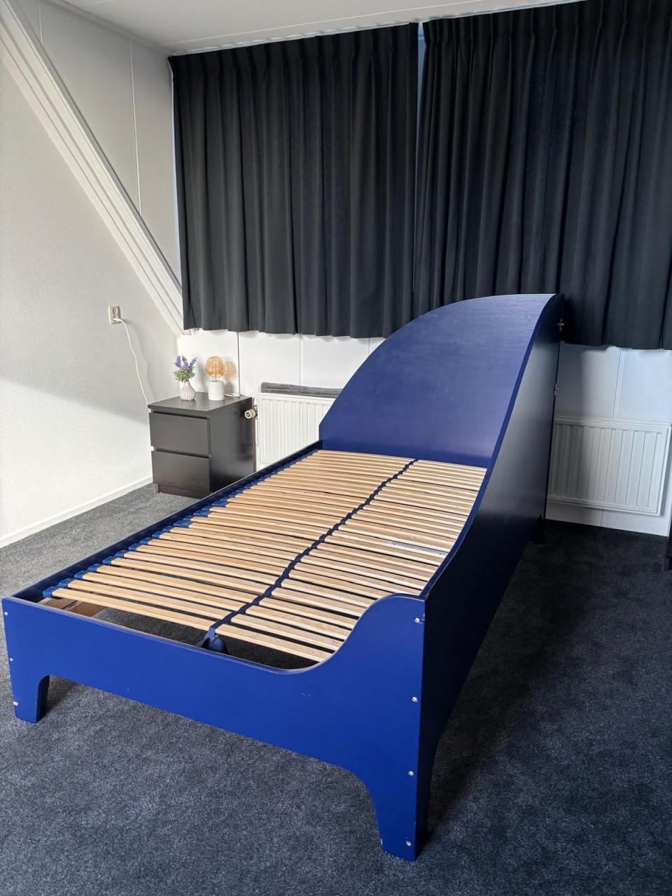 Bed 120 x 210