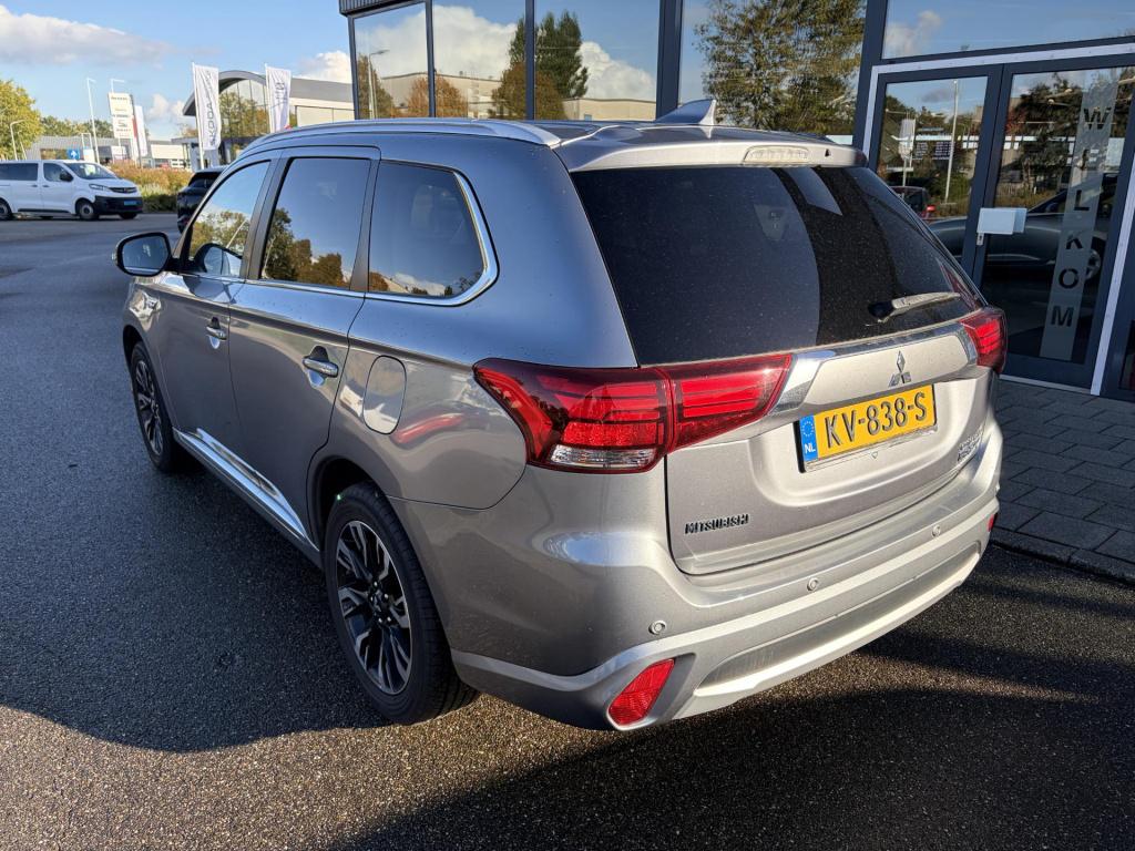 Mitsubishi Outlander 2.0 phev instyle