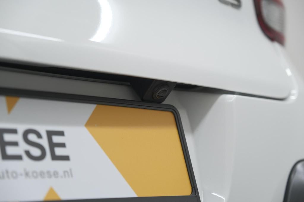 Citroen C3 puretech 82 shine | camera | parkeersensoren | navigatie | apple