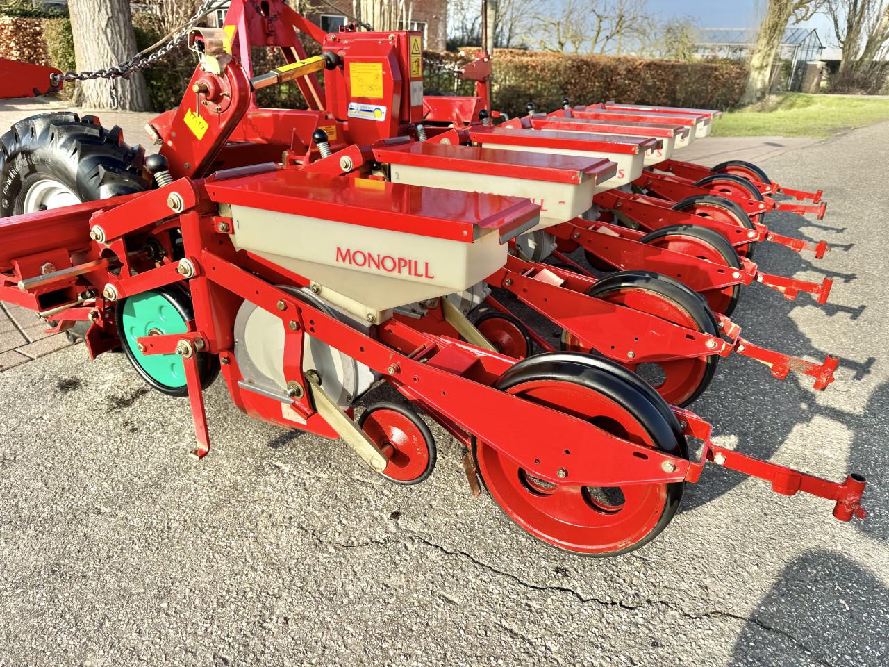 Keverneland 6 rijer bietenzaaier 6x50cm