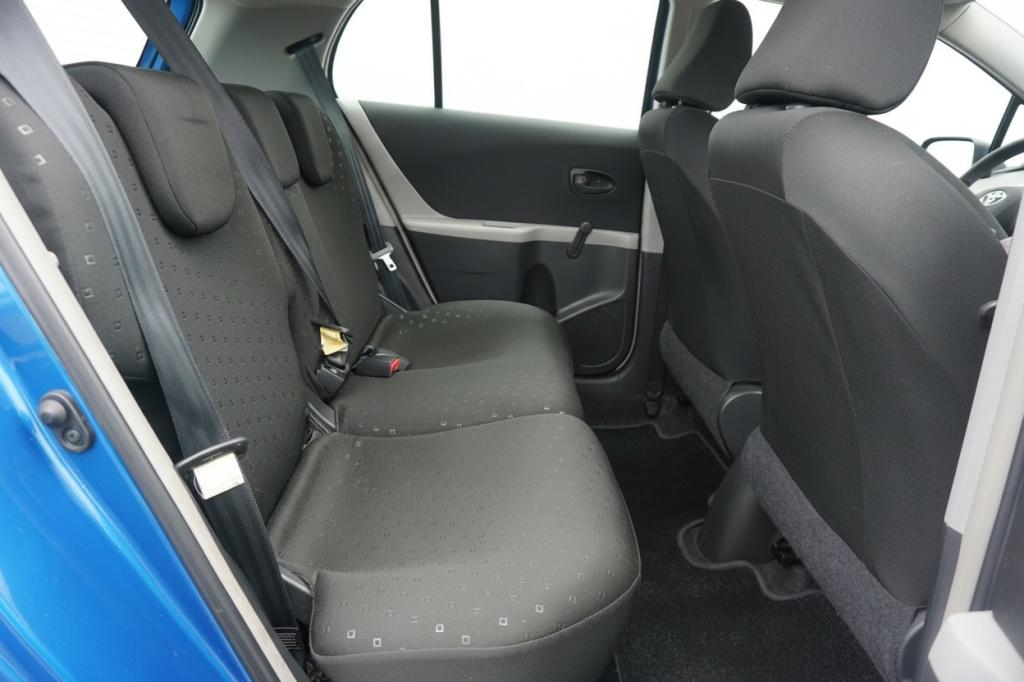 Toyota Yaris 1.3 vvti sol airco / elektr. ramen / nap