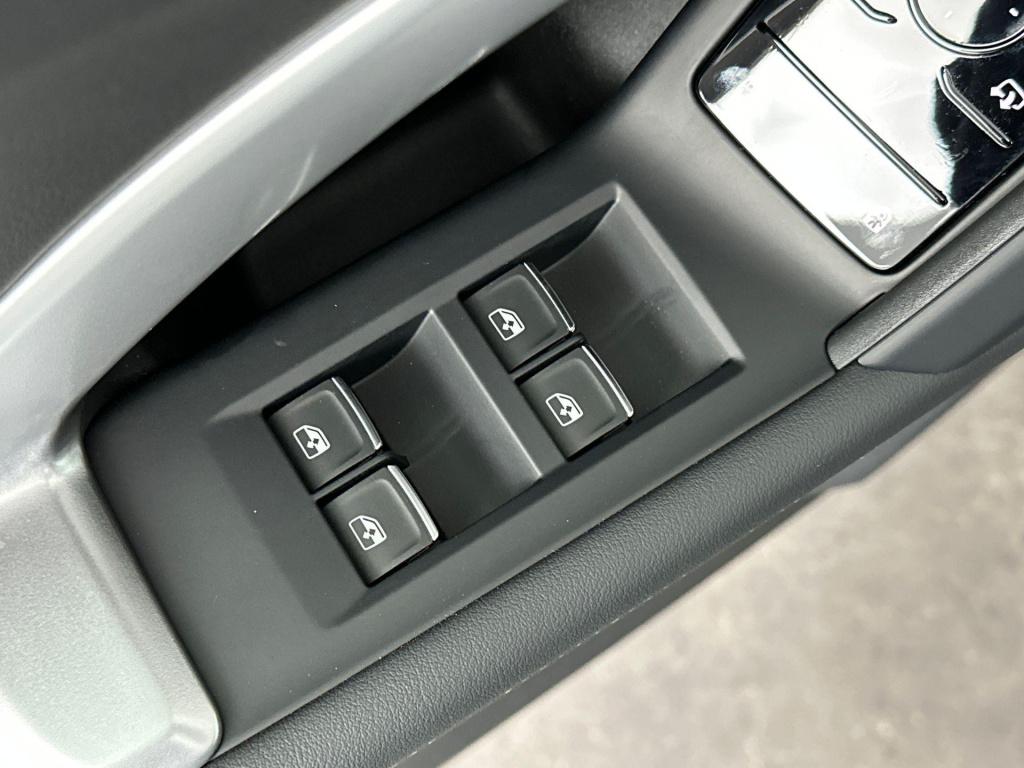 Audi Q5 advanced edition e-hybrid 220 kw / 299 pk suv 7 ve