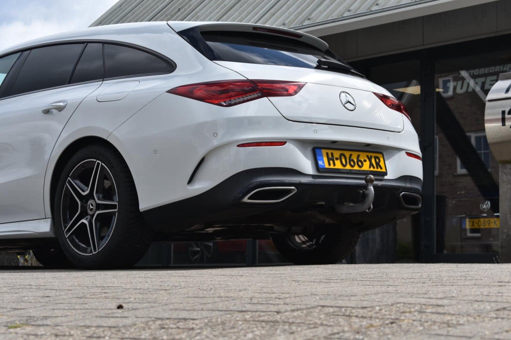 Mercedes-Benz Cla shooting brake 200 amg night | sfeerverlichting | trekhaa
