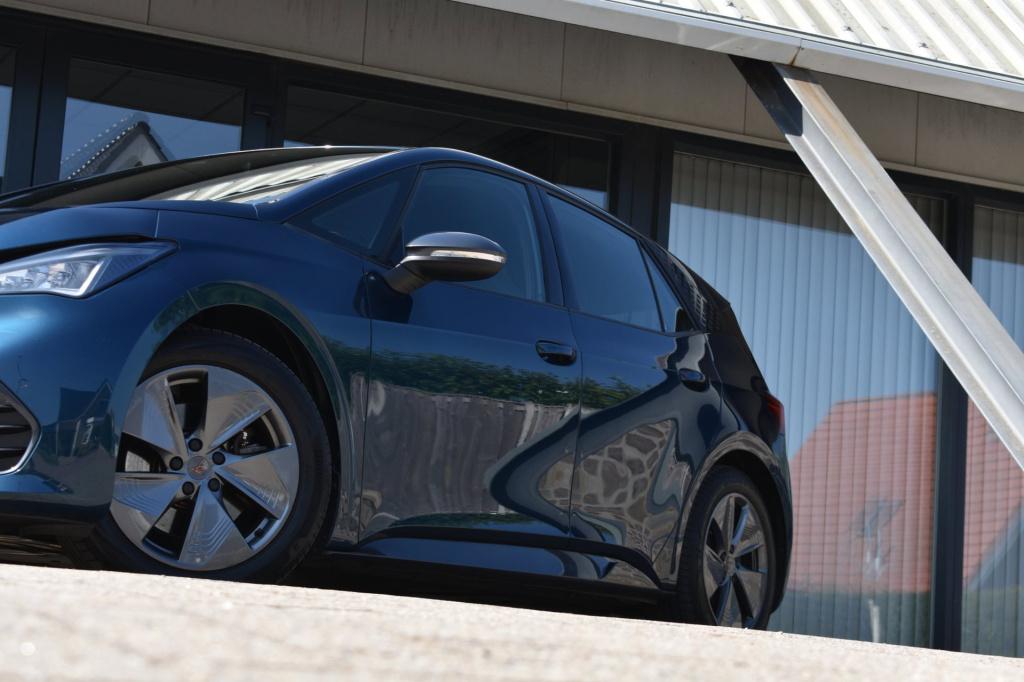 Cupra Born business one 62 kwh soh 91,6% | camera | acc | sfeerverlichting 