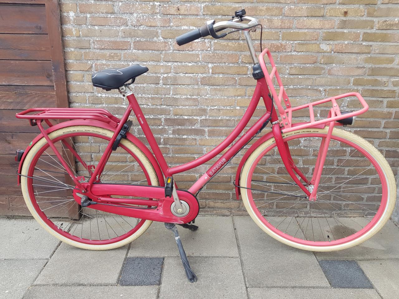 Rode opoefiets met voordrager + 3 versnellingen