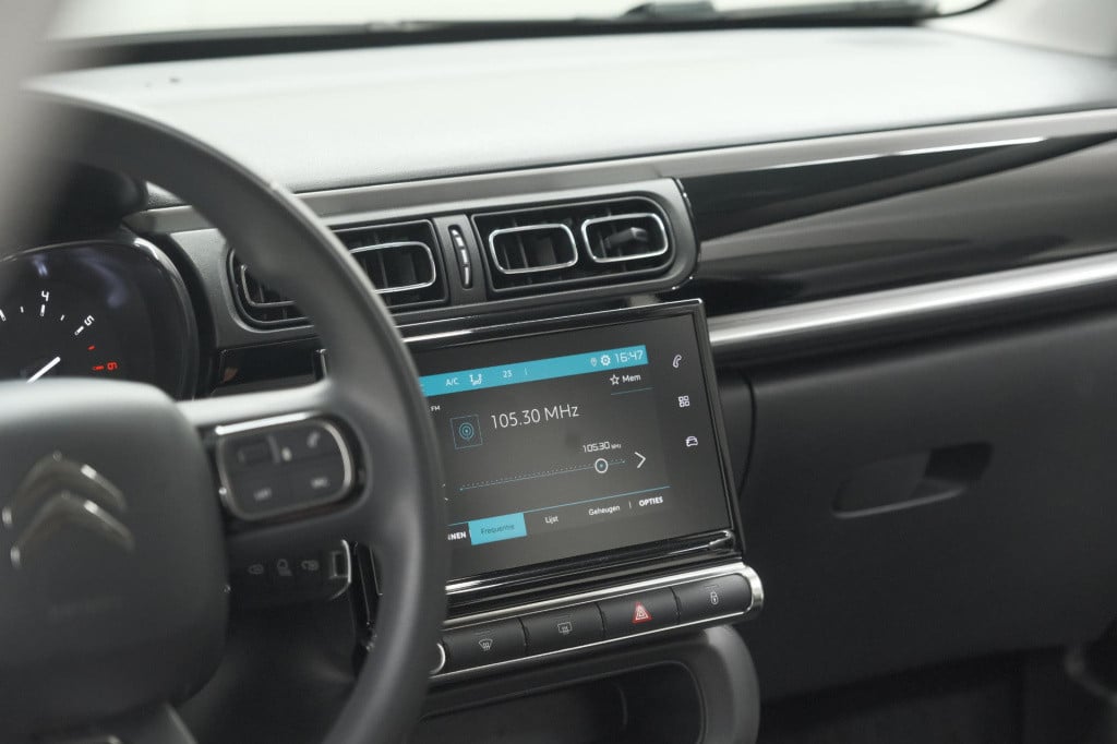 Citroen C3 puretech 110 eat6 max | apple carplay | parkeersensoren | climat