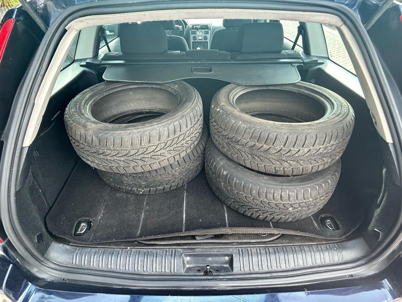 Ford Mondeo 1.8 16V 92KW Wagon 2003 Blauw