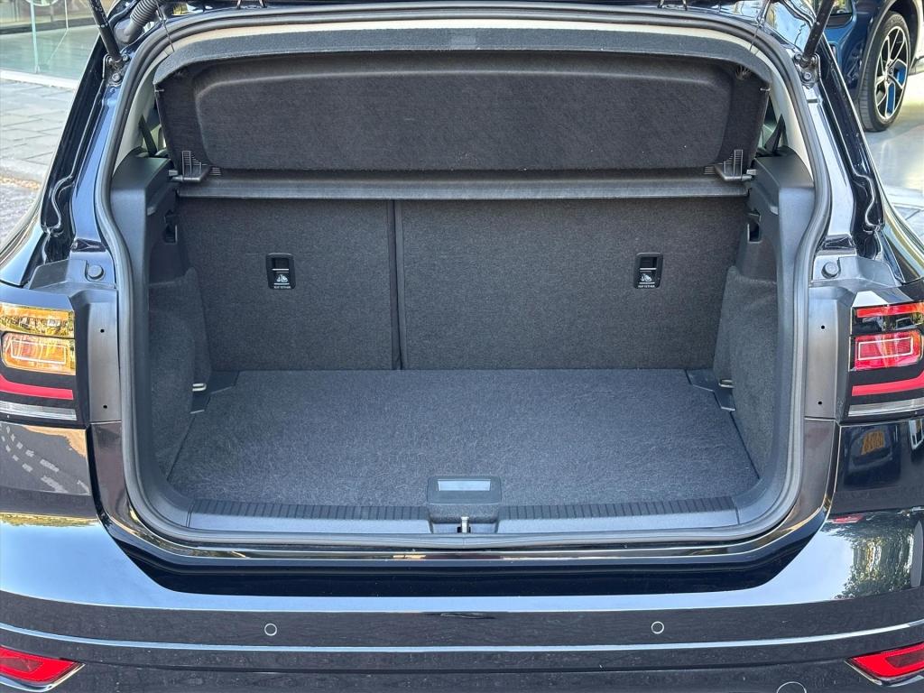 Volkswagen T-cross 1.0 tsi 110pk 7-dsg r-line|full led| beats|navi|rijklaar