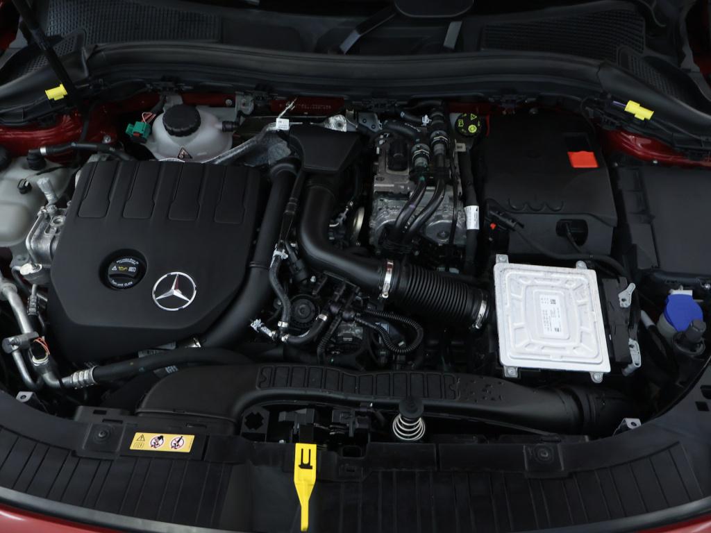 Mercedes-Benz Gla-klasse 250e business solution luxury line apple carplay |