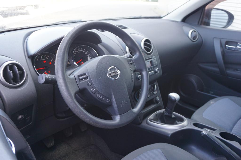 Nissan Qashqai 1.6 visia airco / cruise / elektr. ramen / parkeers. / nap /