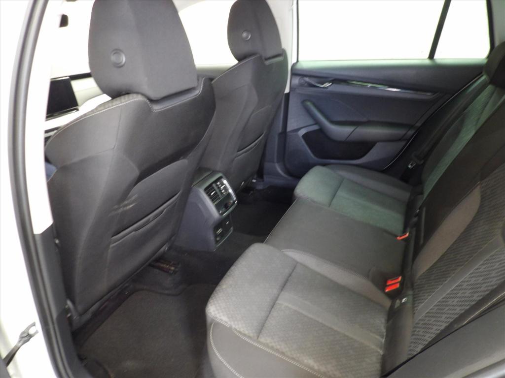 Skoda Octavia 1.0 tsi 110pk business edition plus