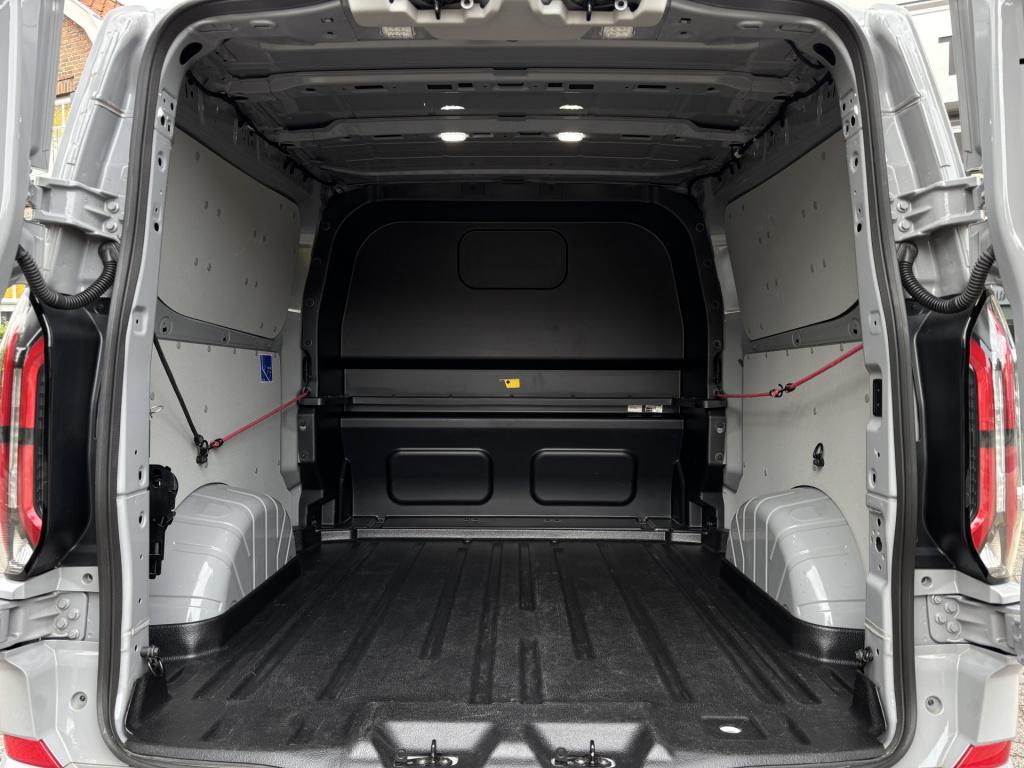 Ford Transit Custom sport dc 300 2.0 tdci-170pk l2h1 automaat
