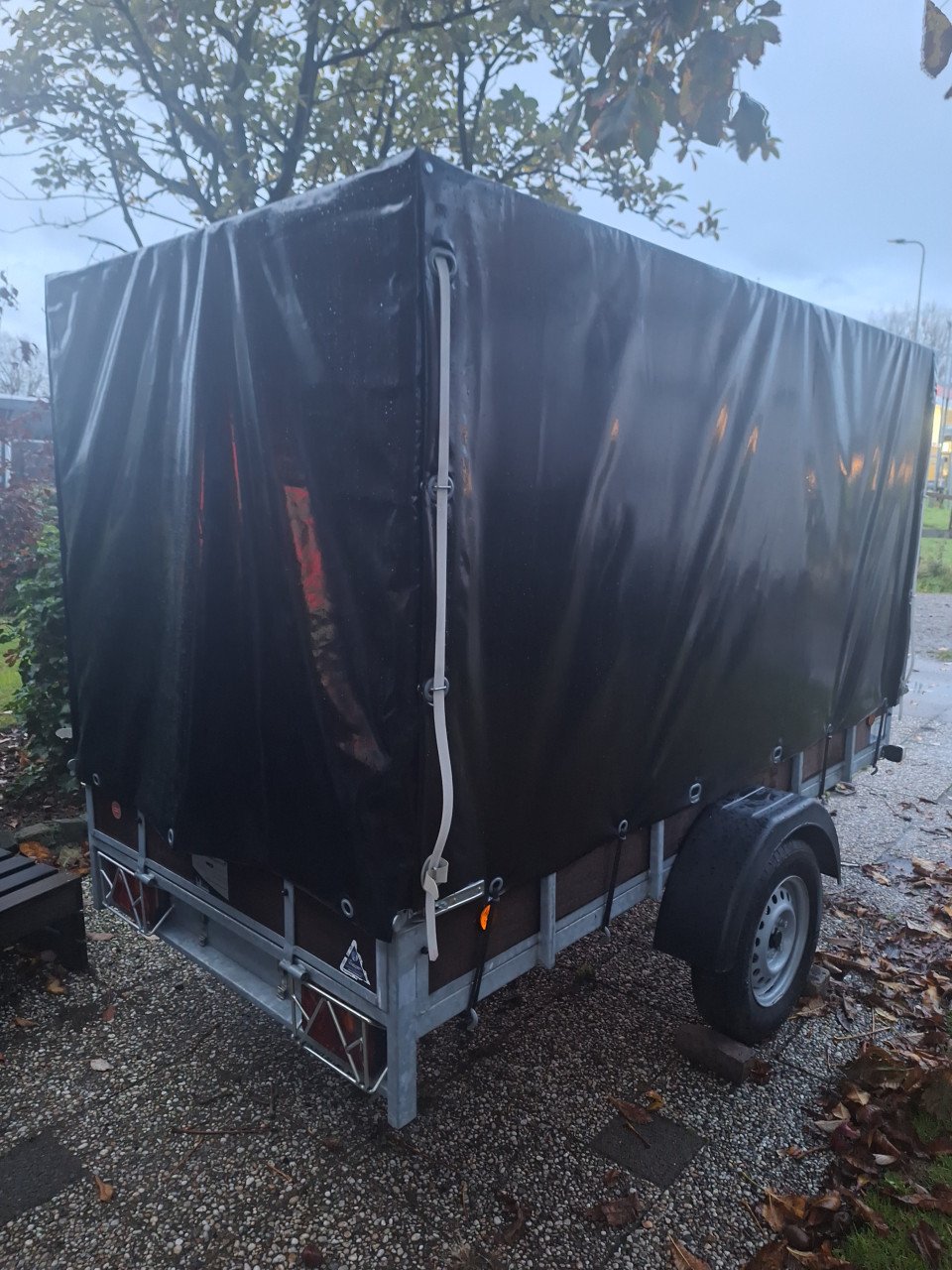 Te koop huif aanhanger nieuw staat !!