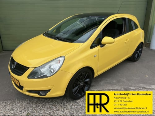 Opel Corsa 1.4 - 16v color edition