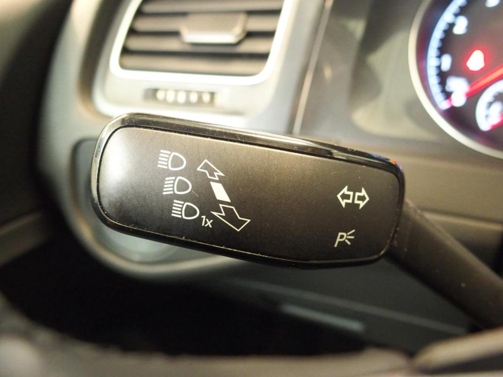 Volkswagen Golf 1.0 tsi comfortline business|stoelverwarming|all season ban