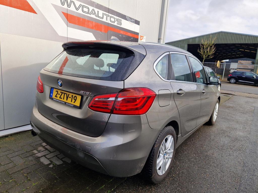 BMW 2-serie active tourer 218i essential
