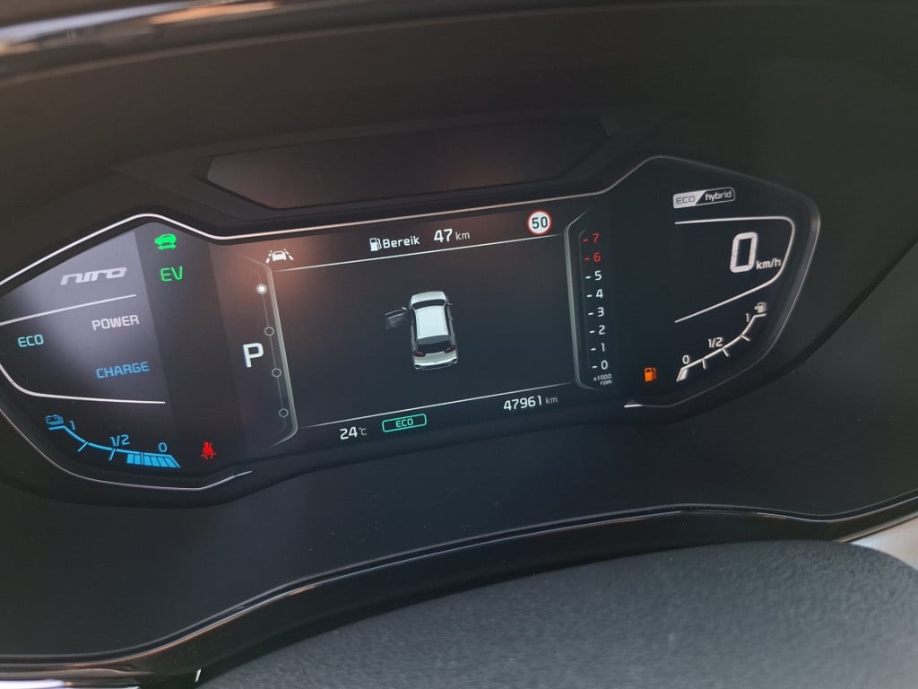 Kia Niro 1.6 gdi hybrid executiveline | schuifdak | volledig leder | jbl |