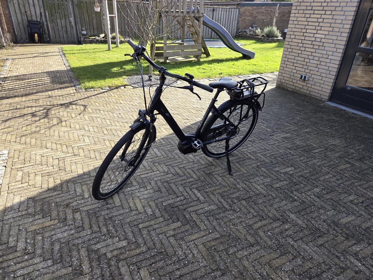 Prachtige Giant Entour E+ Damesfiets (M/51cm) - Slechts 800km op de teller!