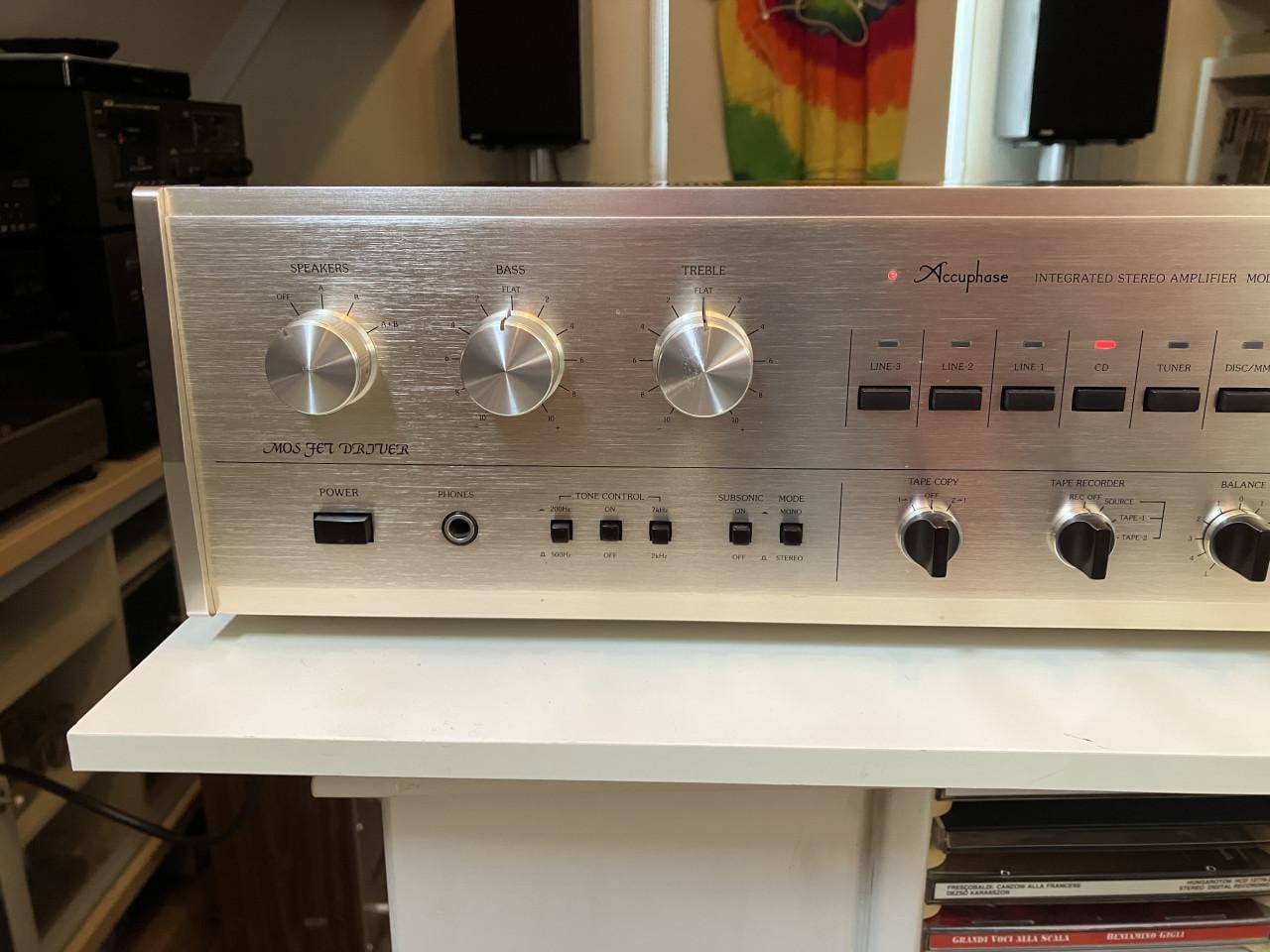 Accuphase E-205 champagne full service garantie keurige staat Phono MM + MC