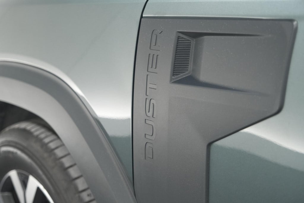 Dacia Duster mild hybrid 130 expression | camera | stoelverwarming | apple 