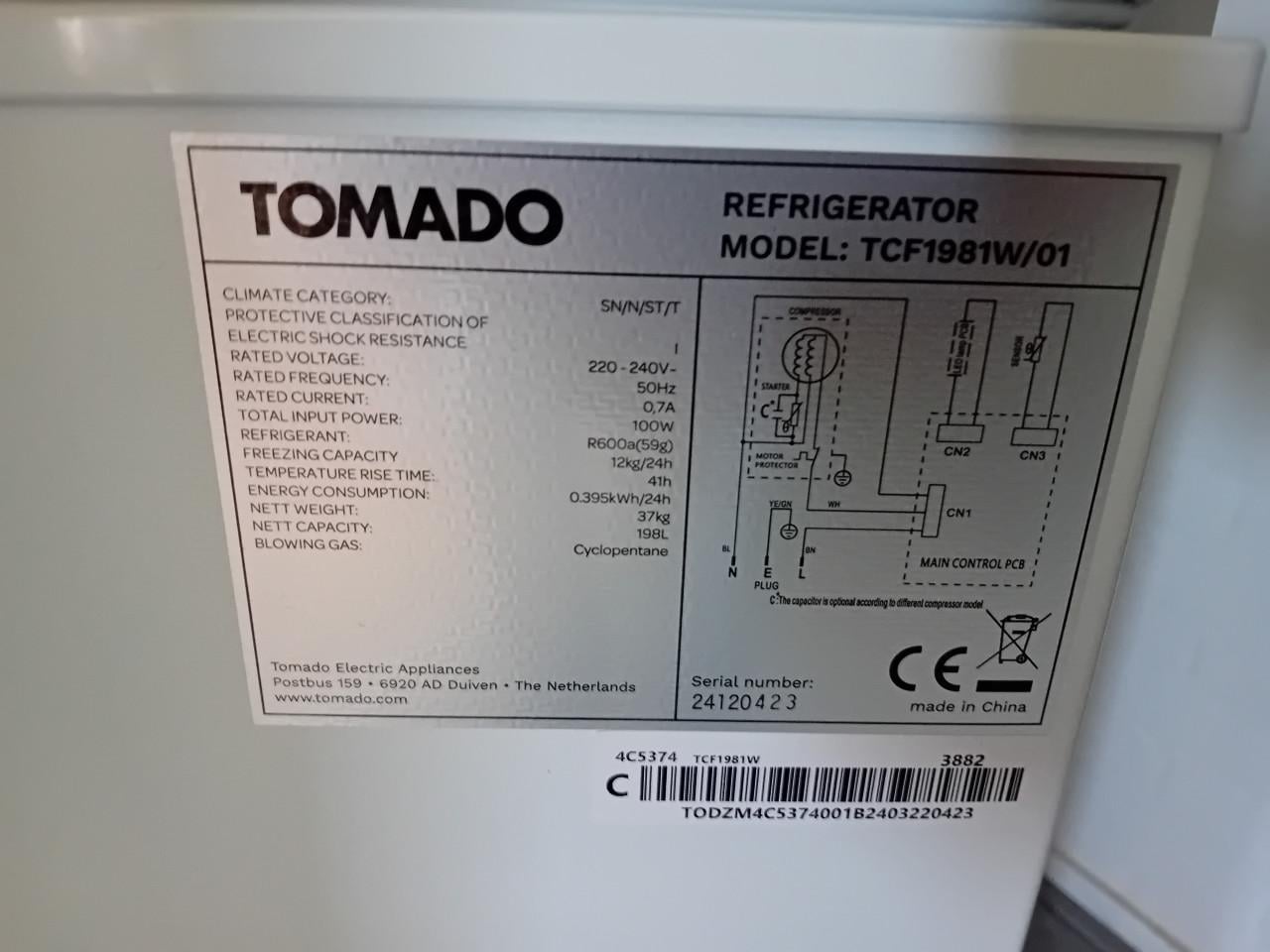 Te koop: een z.g.a.n Tomado vrieskist