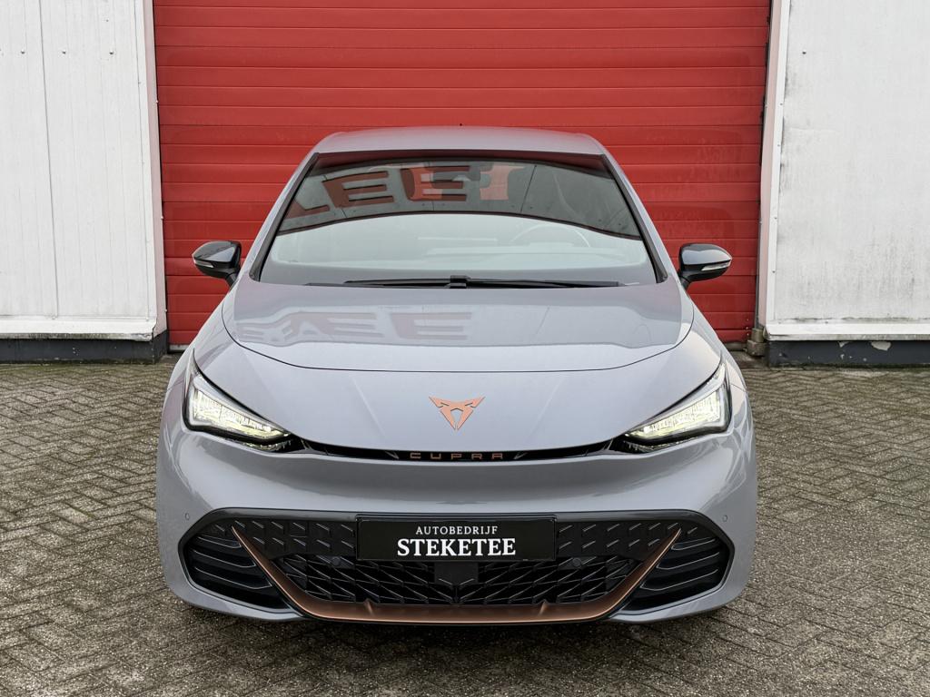 Cupra Born business one 62 kwh | carplay | pdc | rijklaar inclusief 1 jaar 