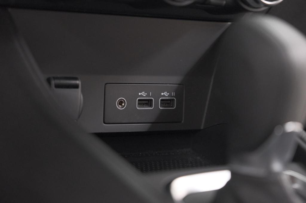 Renault Captur 1.6 e-tech full hybrid 145 techno | navigatie | camera | par