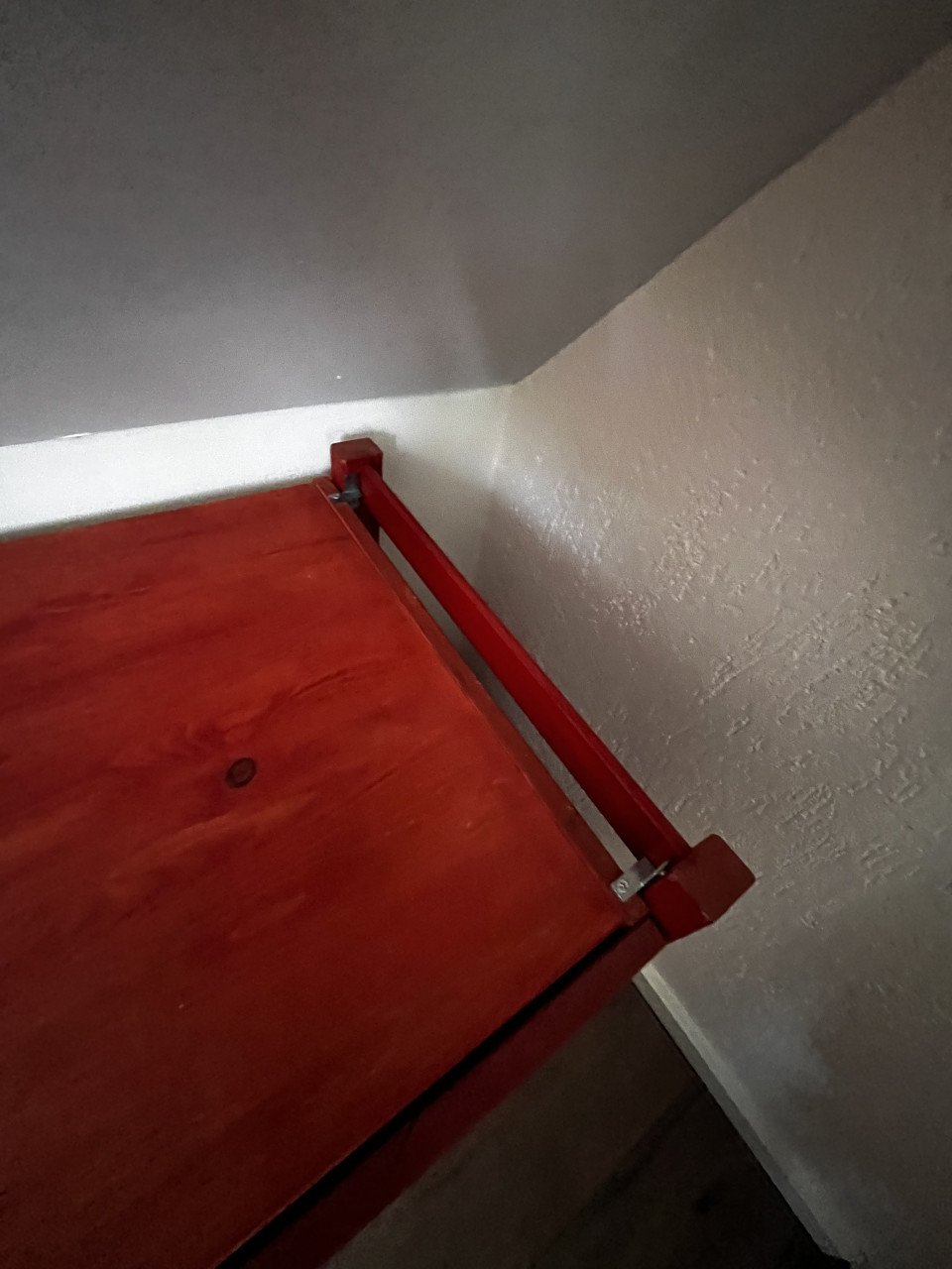 Drie Ivar kastdelen. Met deuren. En drie schappen.