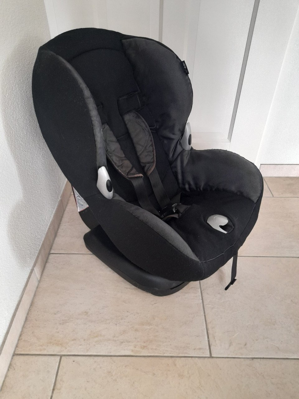 Maxi cosi autostoel 9 / 18 kg (in goede staat )