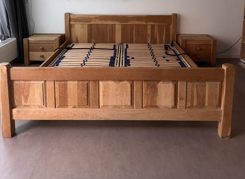 Bedombouw met Twee elektrisch verstelbare bodems