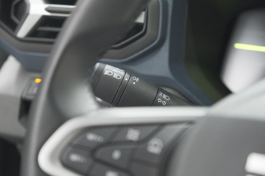 Dacia Duster mild hybrid 130 expression | camera | stoelverwarming | apple 