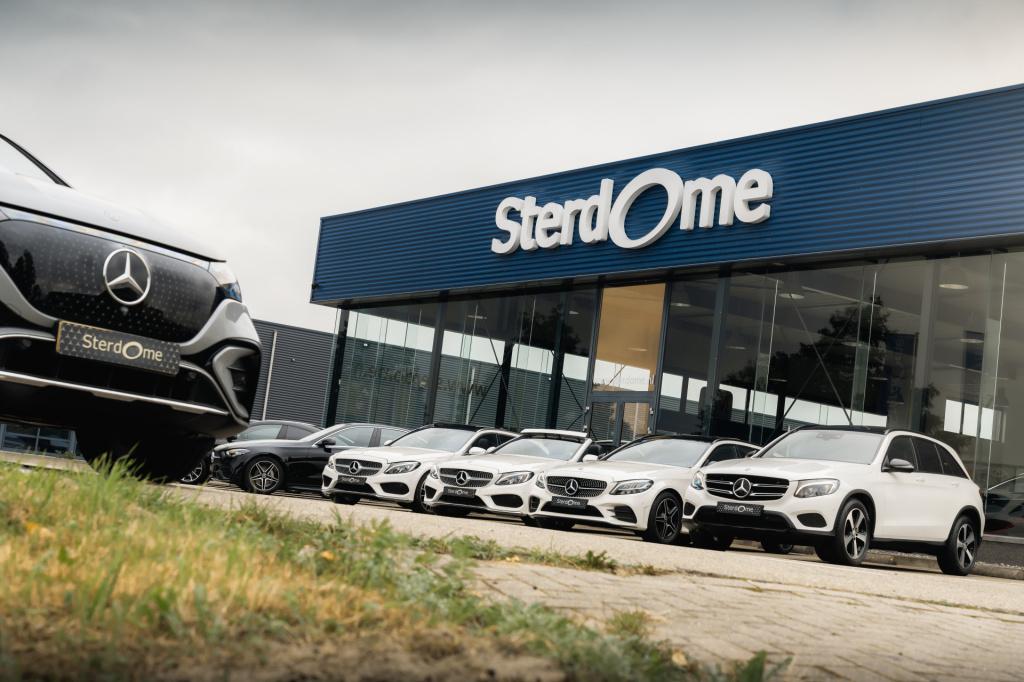 Mercedes-Benz E-Klasse 400 e 4matic amg line l panoramadak l techniek pakke