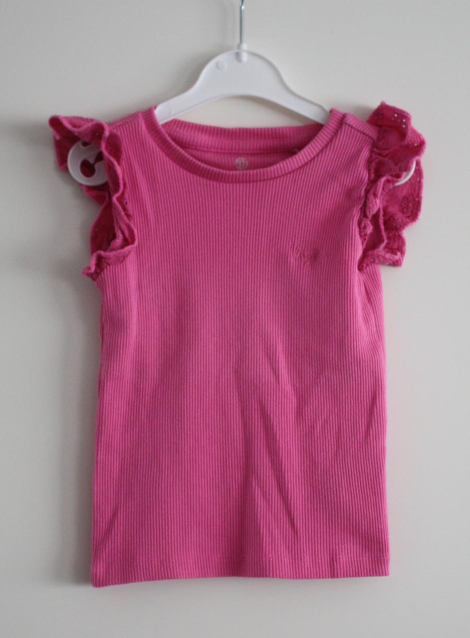Felroze shirtje kanten moutjes maat 92